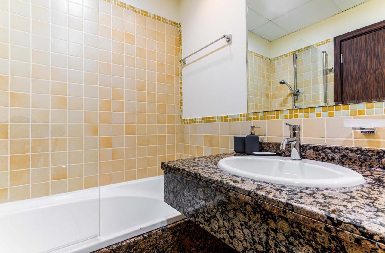 Maison Privee - Shams 1 Dubai